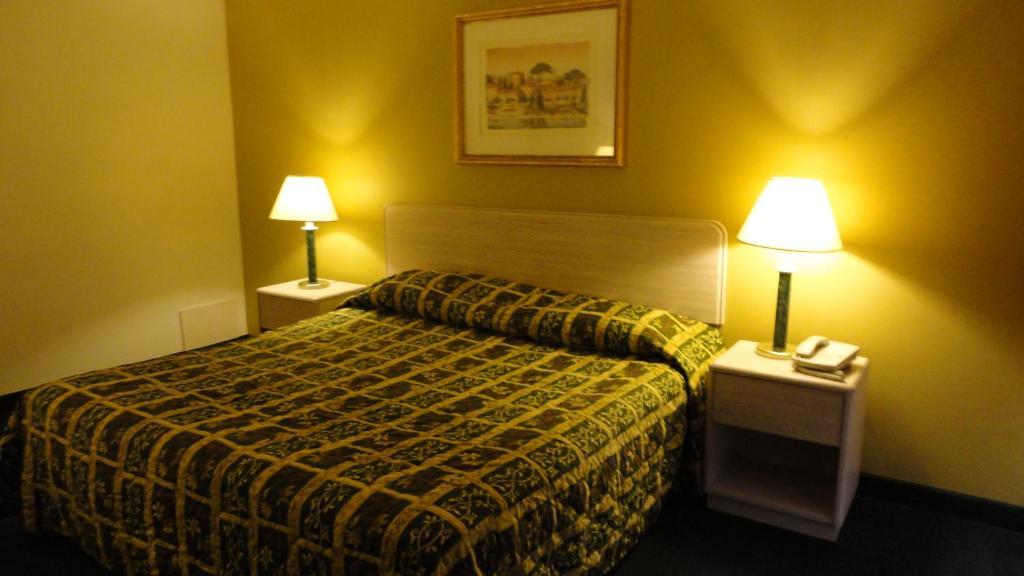 Imperial 400 Motor Inn Needles Ruang foto