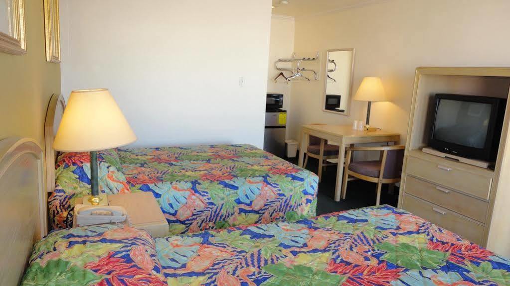 Imperial 400 Motor Inn Needles Bagian luar foto