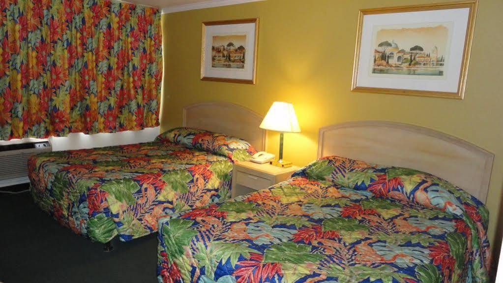 Imperial 400 Motor Inn Needles Bagian luar foto